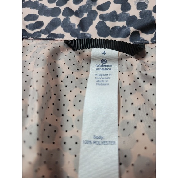 NWT Lululemon Pack-It Vest Ace Spot Grain Black Leopard W4H46S Sz‎ 4 - Picture 9 of 12